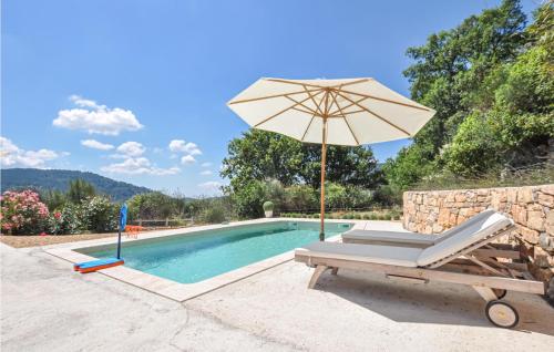 Amazing home in Bargemon with 3 Bedrooms, Outdoor swimming pool and Swimming pool