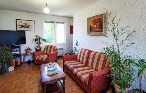 Amazing home in Blois with WiFi and 1 Bedrooms