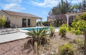 Amazing home in Caunes Minervois with 3 Bedrooms, WiFi and Outdoor swimming pool
