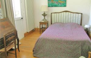 Amazing home in Chablis with 3 Bedrooms and WiFi