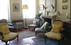 Amazing home in Chablis with 3 Bedrooms and WiFi