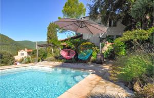 Amazing home in Claviers with 3 Bedrooms, Private swimming pool and Outdoor swimming pool