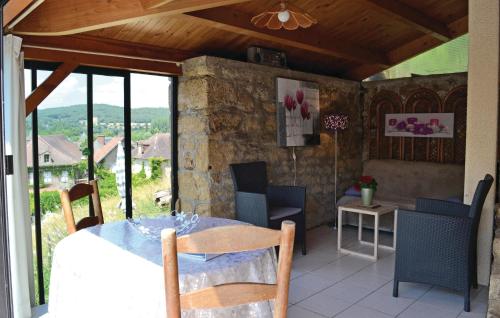 Amazing home in Cnac-et-Saint-Julien with 2 Bedrooms, Outdoor swimming pool and WiFi