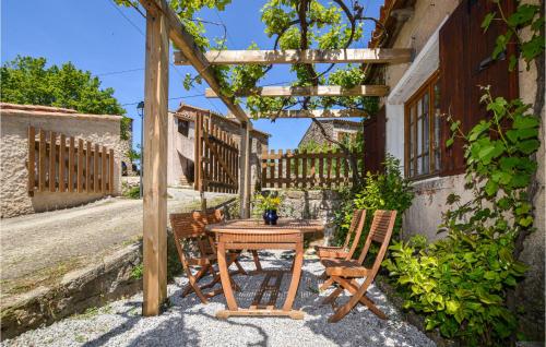 Amazing home in Coti Chiavari with WiFi and 1 Bedrooms