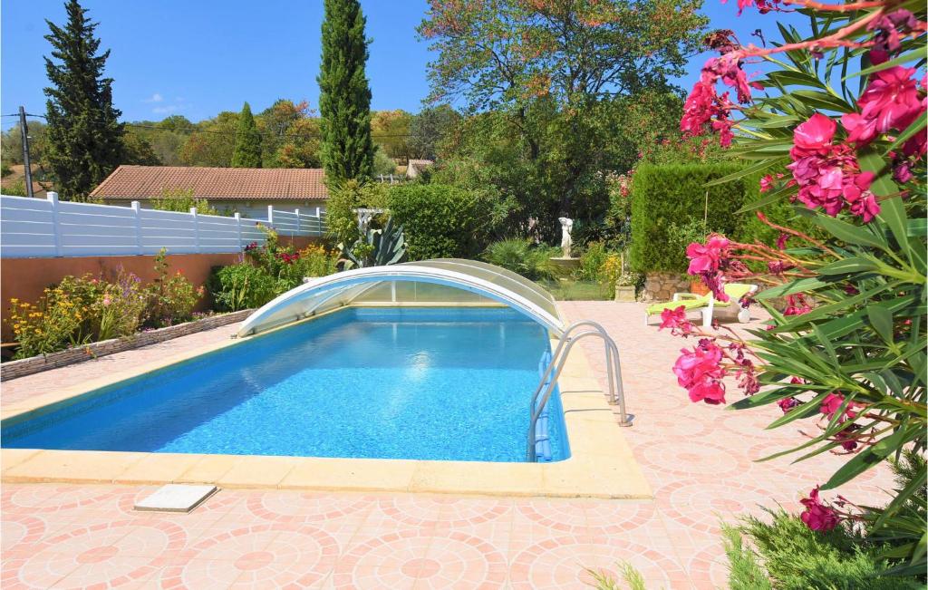 Amazing home in Donzère with Outdoor swimming pool, WiFi and 1 Bedrooms , 26290 Donzère
