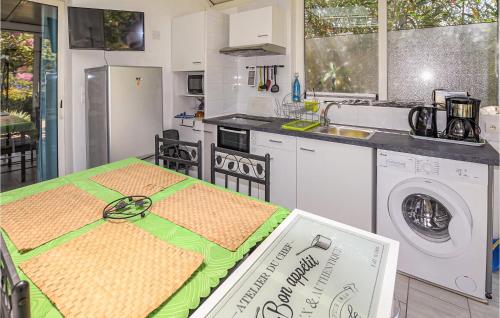 Amazing home in Donzère with Outdoor swimming pool, WiFi and 1 Bedrooms