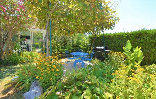 Amazing home in Donzère with Outdoor swimming pool, WiFi and 1 Bedrooms