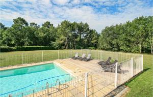 Amazing home in Eglise Neuve DIssac with 5 Bedrooms, WiFi and Outdoor swimming pool