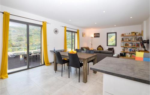 Amazing home in Feliceto with 4 Bedrooms, WiFi and Outdoor swimming pool