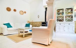 Amazing home in Flaux with 2 Bedrooms and WiFi