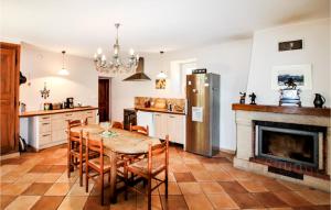 Amazing home in Flaviac with 3 Bedrooms, WiFi and Outdoor swimming pool