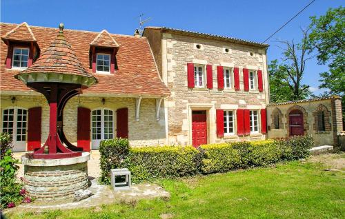 Amazing home in Gardonne with 3 Bedrooms, WiFi and Outdoor swimming pool
