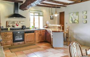 Amazing home in Gizeux with WiFi and 3 Bedrooms