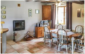 Amazing home in Gizeux with WiFi and 3 Bedrooms
