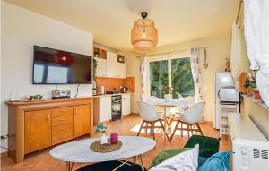 Amazing home in Goldlauter-Heidersbach with 2 Bedrooms and WiFi