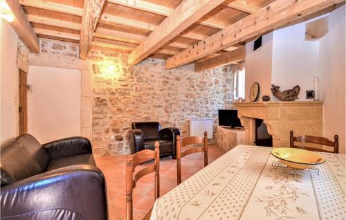 Amazing home in Goudargues with 2 Bedrooms