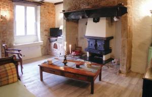 Amazing home in Granges dAns with 2 Bedrooms, WiFi and Outdoor swimming pool
