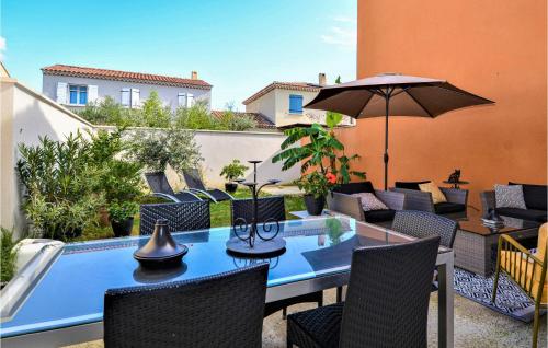 Amazing home in Graveson with 2 Bedrooms and WiFi