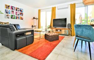 Amazing home in Graveson with 2 Bedrooms and WiFi