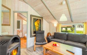 Amazing home in Gro Mohrdorf with 5 Bedrooms, Indoor swimming pool and Outdoor swimming pool