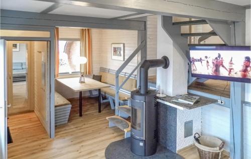 Amazing home in Kirchheim-Hessen with 3 Bedrooms, Sauna and WiFi