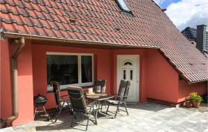 Amazing home in Klein Warin with 2 Bedrooms and WiFi