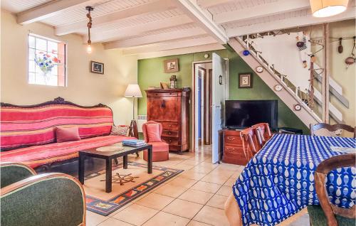 Amazing home in La Bre-les-Bains with WiFi and 4 Bedrooms