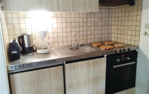 Amazing home in La Tranche sur Mer w/ 2 Bedrooms