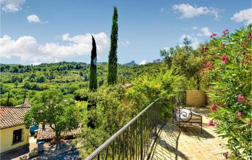 Amazing home in Lafare with Outdoor swimming pool, WiFi and 3 Bedrooms