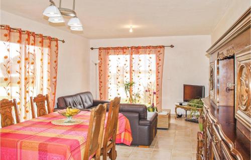 Amazing home in Landeda with 2 Bedrooms and WiFi