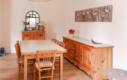 Amazing home in Le Faout with WiFi and 3 Bedrooms
