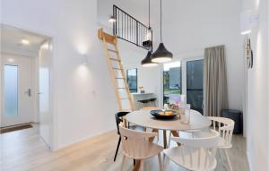 Amazing home in Lembruch-Dmmer See with 2 Bedrooms, Sauna and Indoor swimming pool