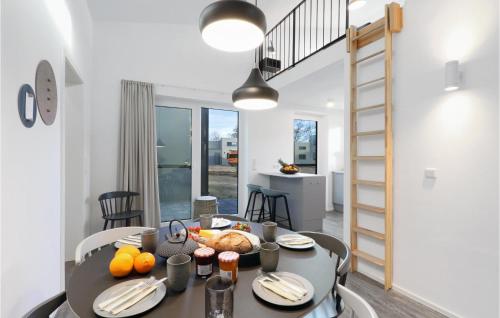 Amazing home in Lembruch-Dmmer See with 2 Bedrooms, Sauna and Indoor swimming pool