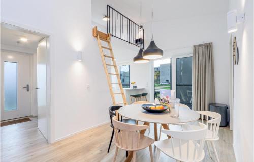 Amazing home in Lembruch-Dmmer See with 2 Bedrooms, Sauna and Indoor swimming pool