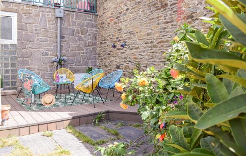Amazing home in Lézardrieux with 5 Bedrooms