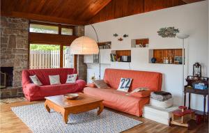 Amazing home in Lézardrieux with 5 Bedrooms