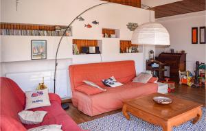 Amazing home in Lézardrieux with 5 Bedrooms