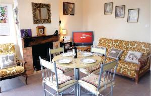 Amazing home in Ligny-sur-Canche with 2 Bedrooms and WiFi