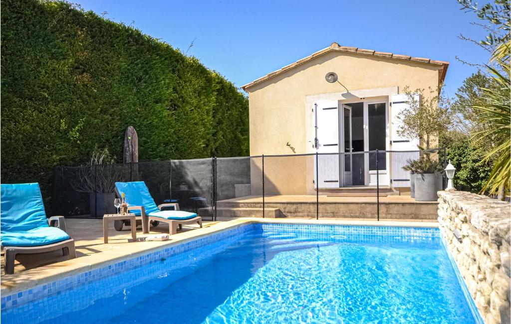 Maison de vacances Amazing home in LIsle sur la Sorgue with WiFi, Heated swimming pool and Swimming pool  84800 LʼIsle-sur-la-Sorgue