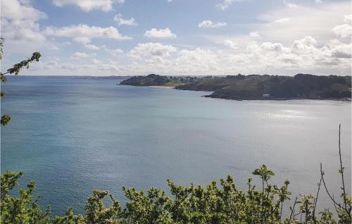 Amazing home in Locquirec with 3 Bedrooms and WiFi