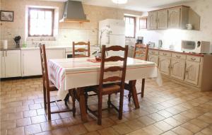 Amazing home in Louzy with 5 Bedrooms, WiFi and Private swimming pool