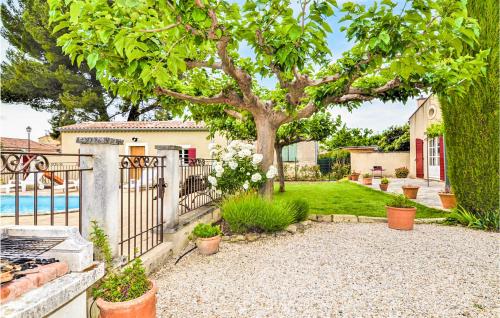 Amazing home in Maillane with WiFi and 2 Bedrooms