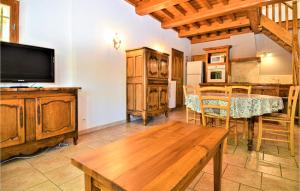 Amazing home in Maillane with WiFi and 2 Bedrooms