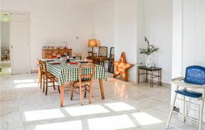Amazing home in Mers-les-Bains with 4 Bedrooms and WiFi