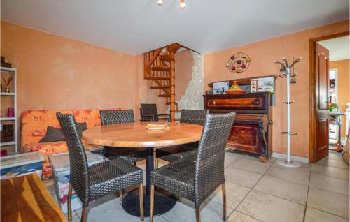 Amazing home in Mezzavia with Outdoor swimming pool, WiFi and 2 Bedrooms