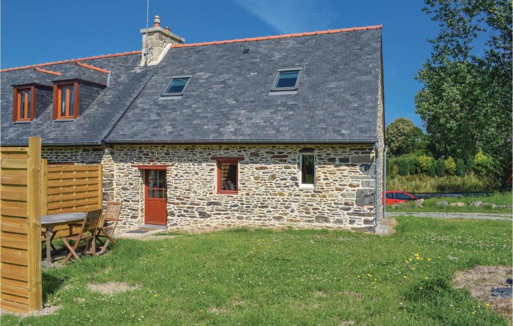 Maison de vacances Amazing home in Minihy Treguier with 1 Bedrooms and WiFi  22220 Minihy-Tréguier