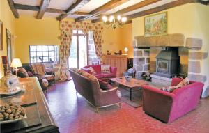 Amazing home in Moissannes with 4 Bedrooms, WiFi and Heated swimming pool