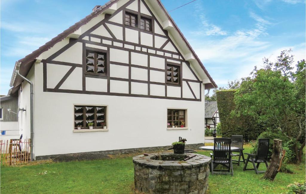 Amazing home in Monschau-Hfen with 4 Bedrooms and WiFi , 52156 Höfen
