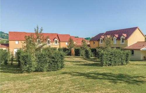 Amazing home in Montignac with 2 Bedrooms, WiFi and Indoor swimming pool