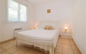 Amazing home in Moriani Plage with 3 Bedrooms, WiFi and Outdoor swimming pool